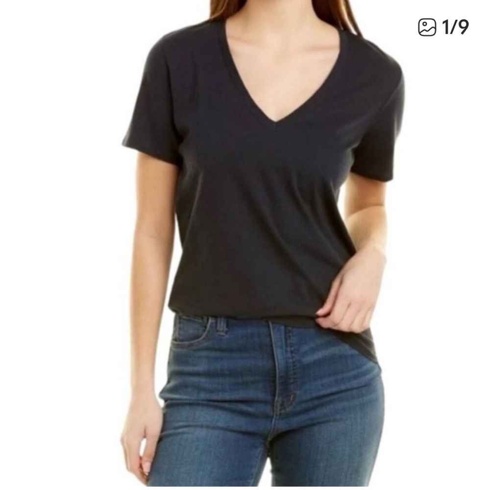 Theory
Theory Tee Dayne B Atmos Light V-Neckline Short Sleeves Black L
NWT